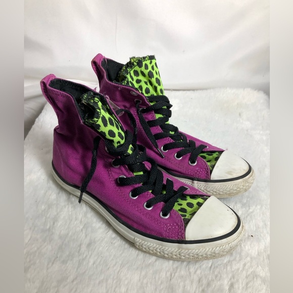 Girls Purple & Green Converse Allstar Shoes. Size 3.
Like New - Picture 1 of 4